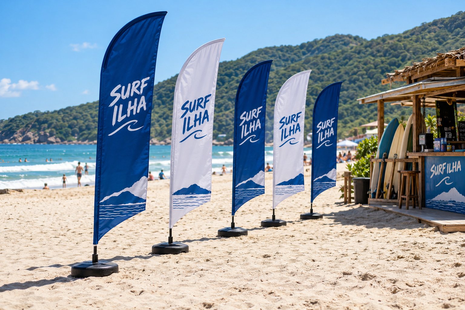 Wind banners na areia de uma praia em Florianópolis — Grafíssima
